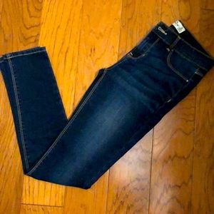 Jordache blue jean super skinny. size:12